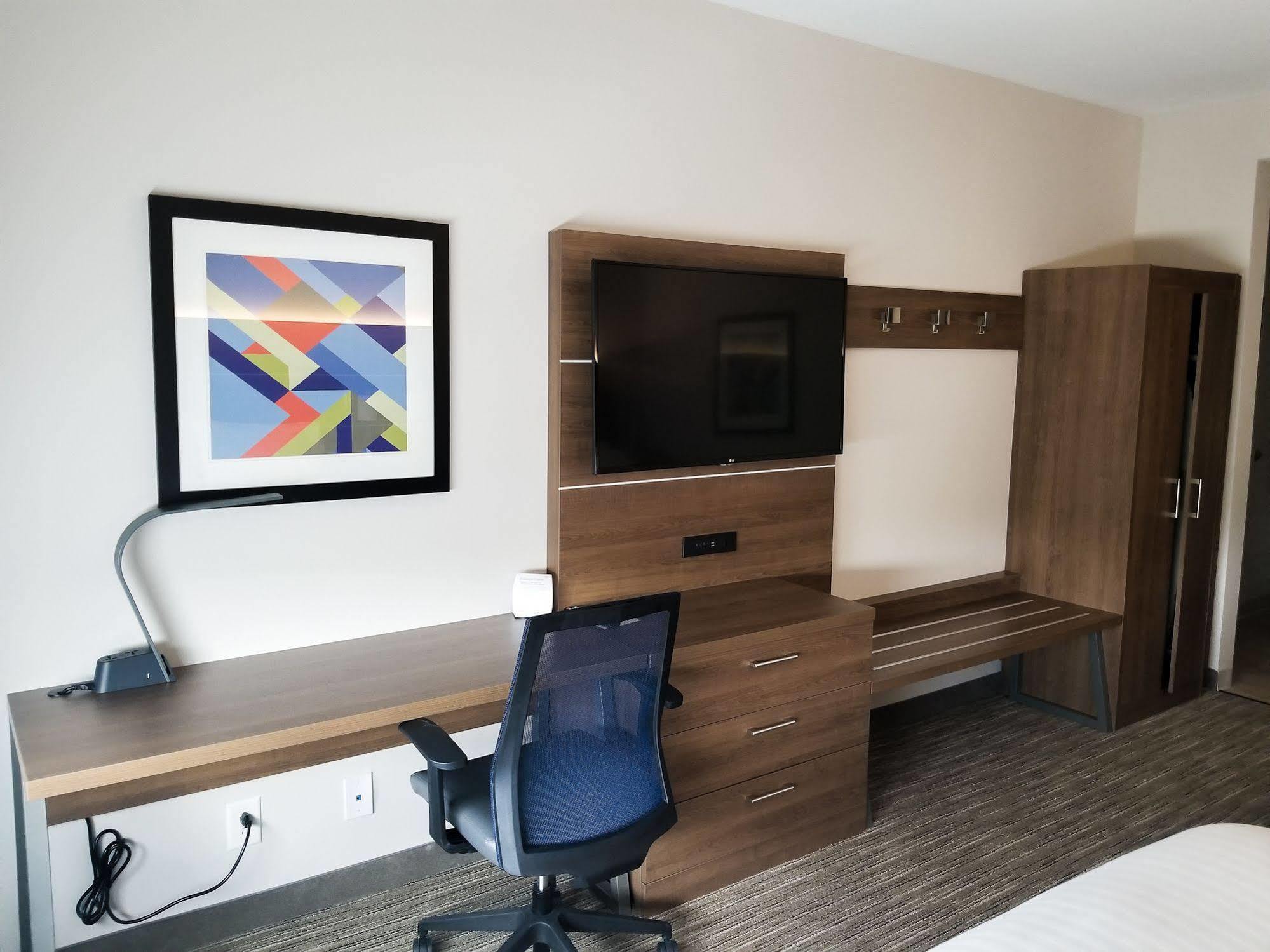 Holiday Inn Express & Suites - Charlotte Ne - University Area By Ihg Extérieur photo