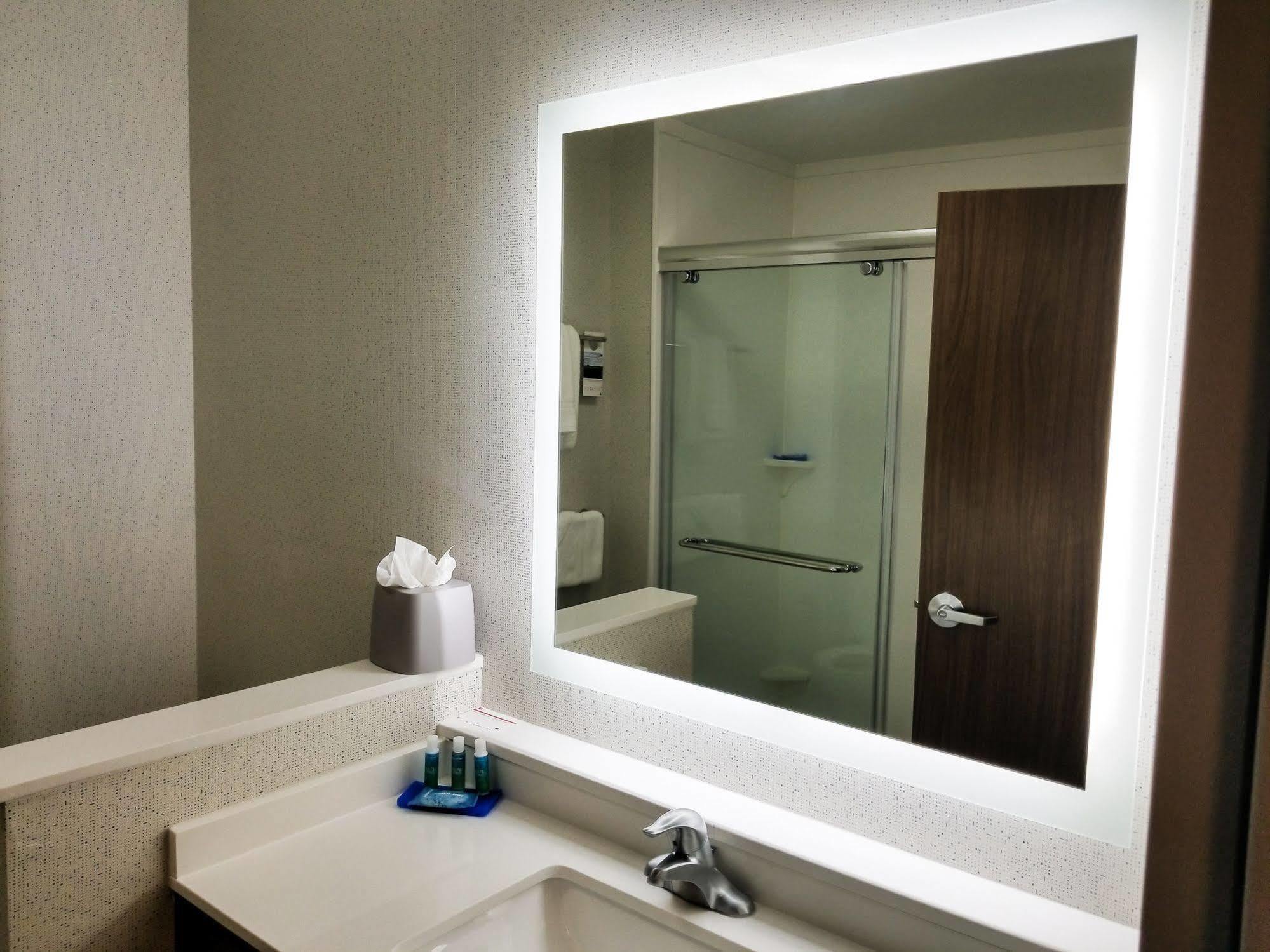 Holiday Inn Express & Suites - Charlotte Ne - University Area By Ihg Extérieur photo
