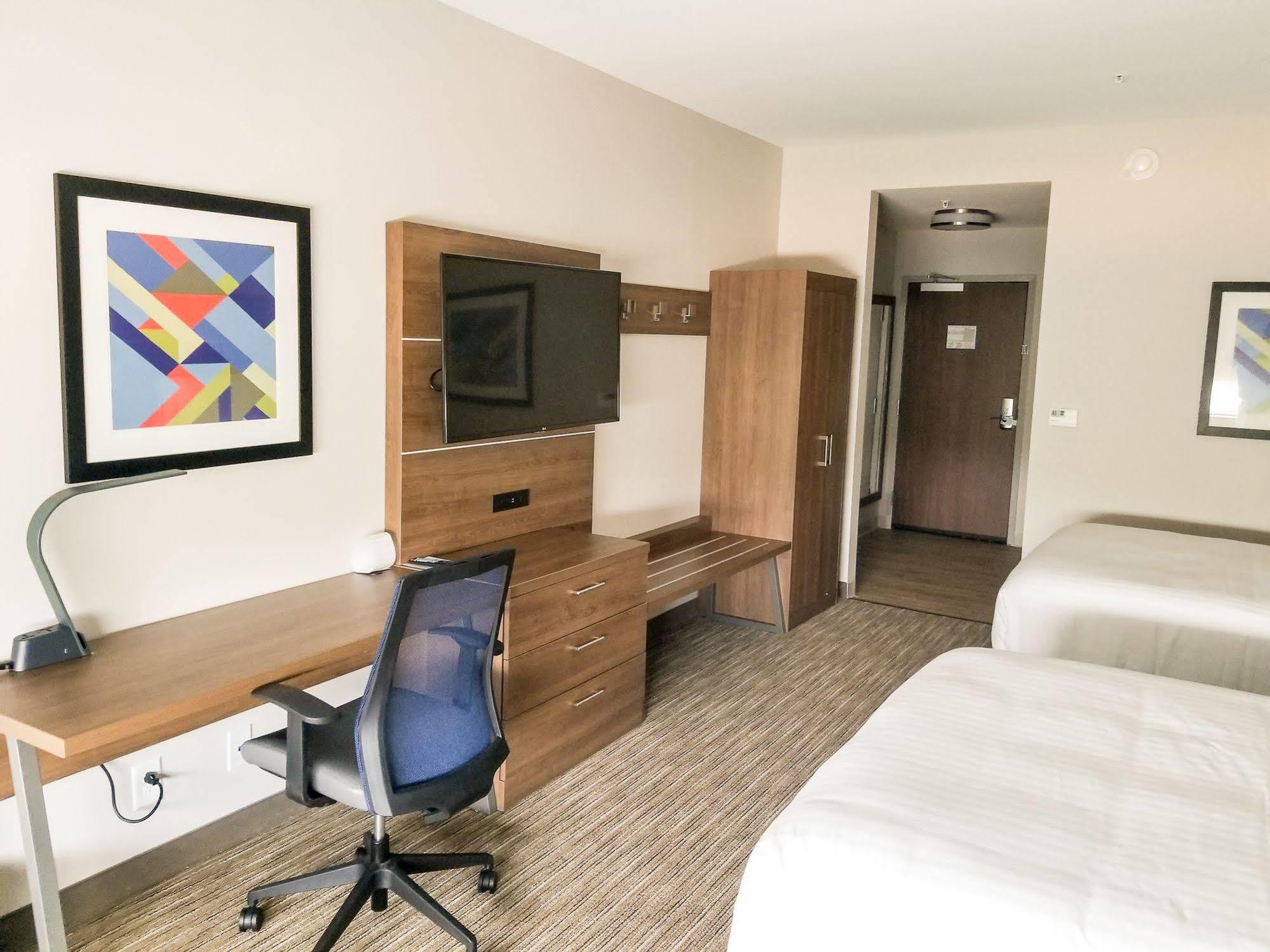 Holiday Inn Express & Suites - Charlotte Ne - University Area By Ihg Extérieur photo