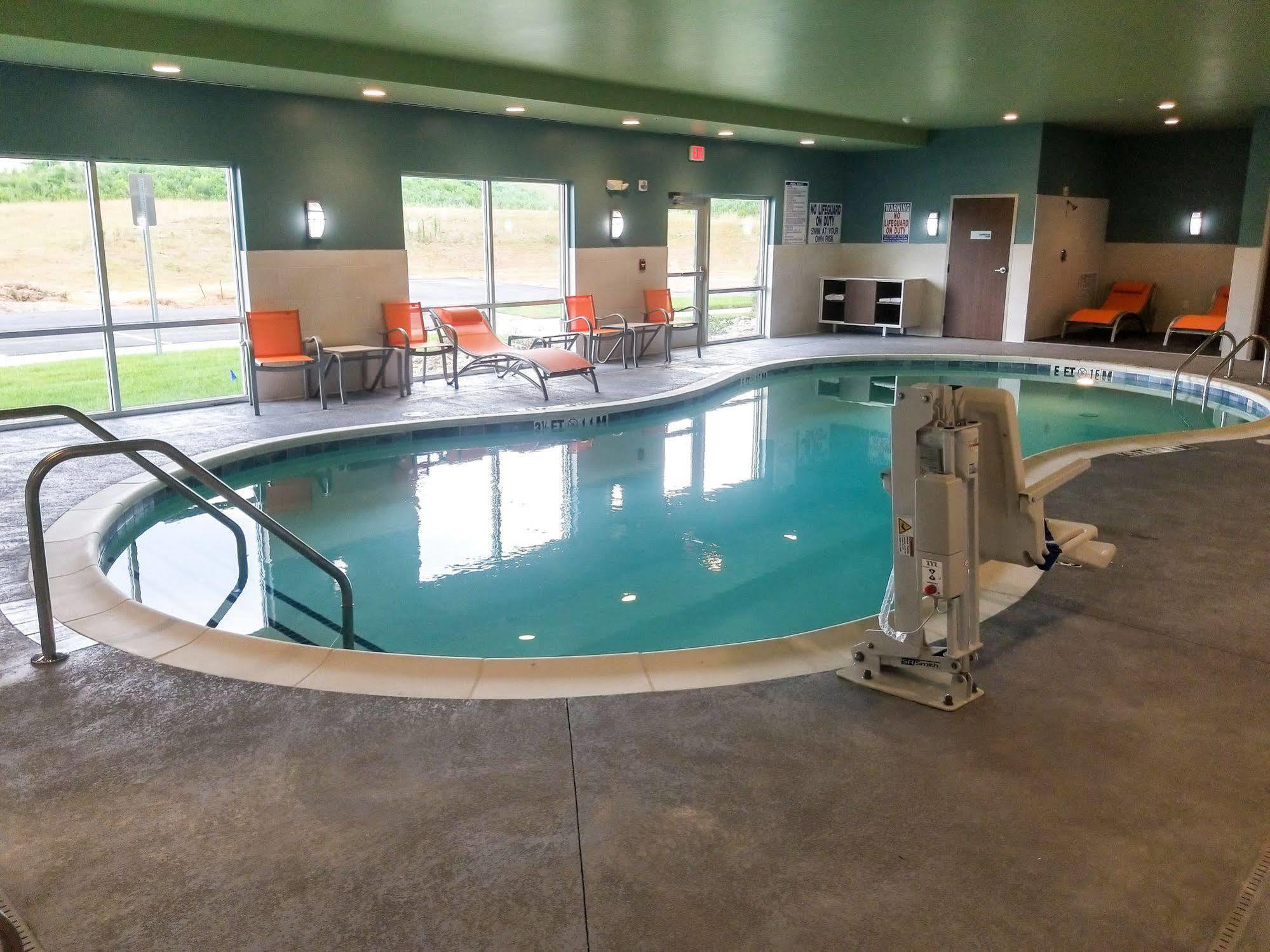 Holiday Inn Express & Suites - Charlotte Ne - University Area By Ihg Extérieur photo