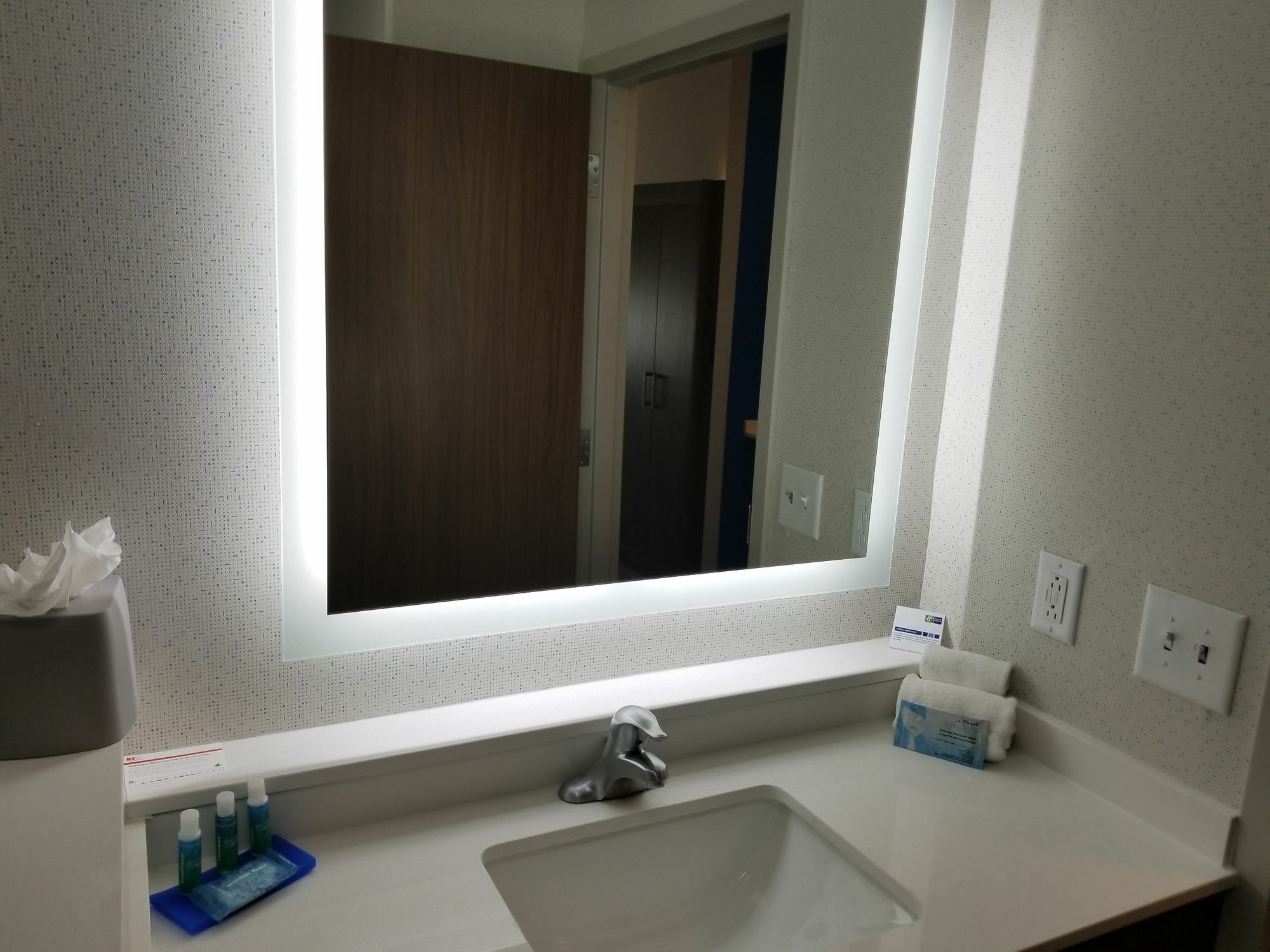 Holiday Inn Express & Suites - Charlotte Ne - University Area By Ihg Extérieur photo