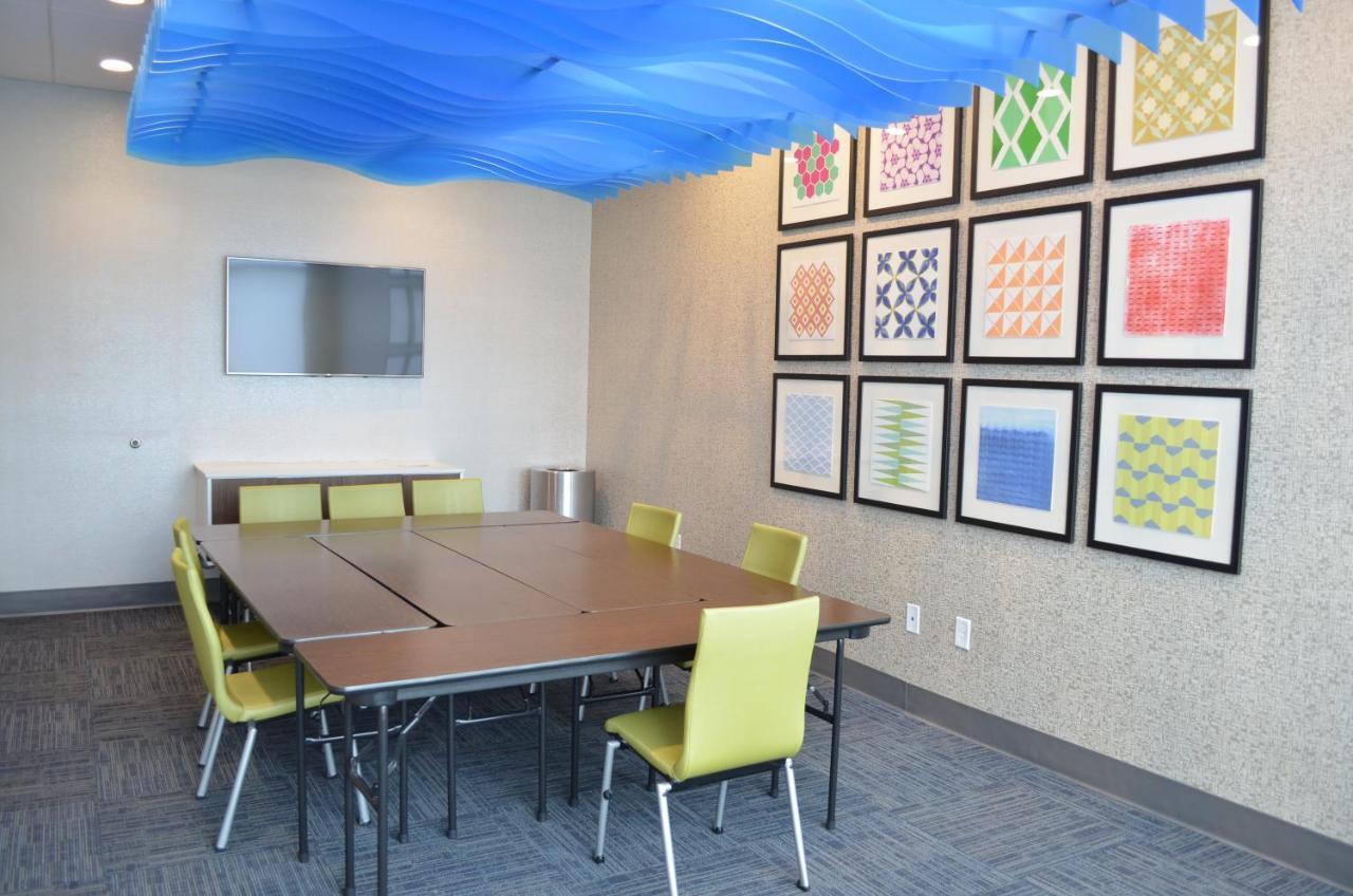 Holiday Inn Express & Suites - Charlotte Ne - University Area By Ihg Extérieur photo