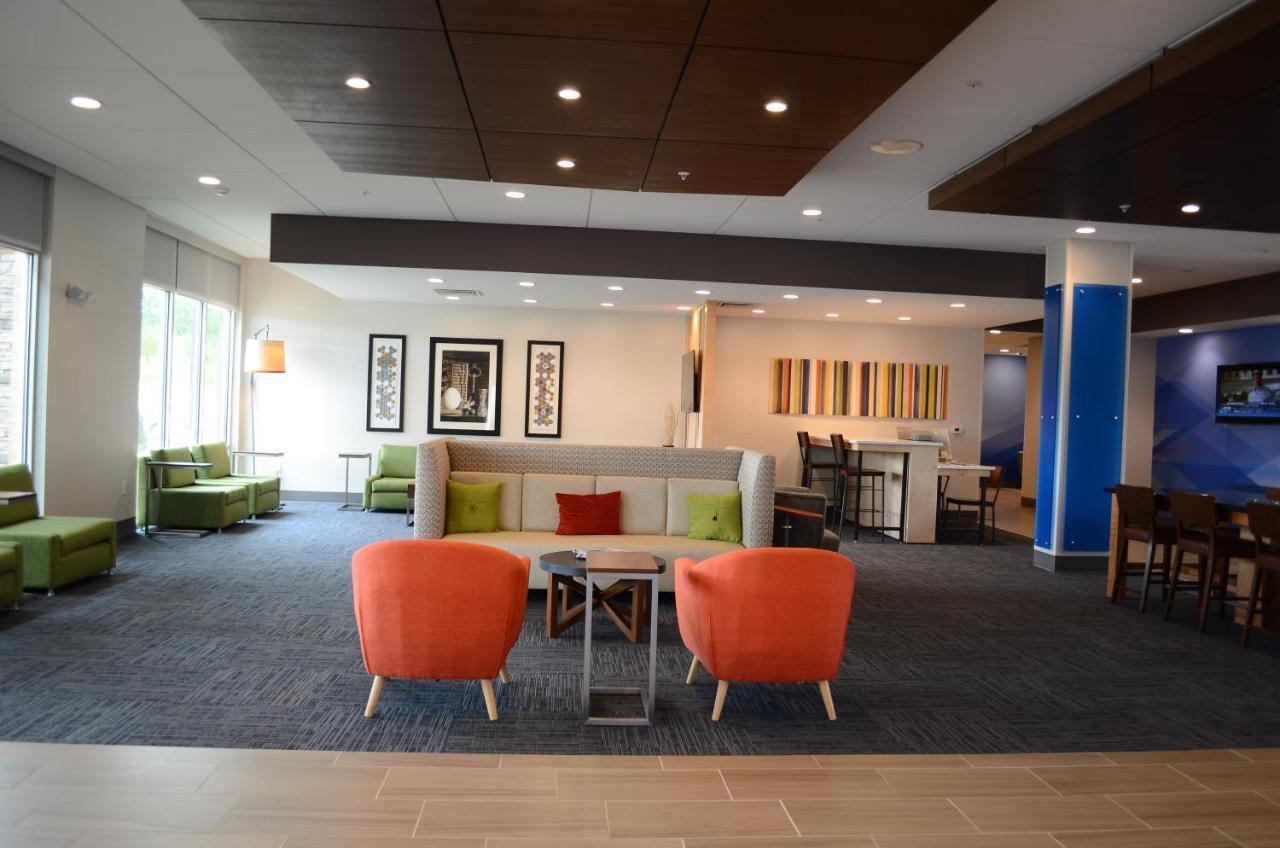 Holiday Inn Express & Suites - Charlotte Ne - University Area By Ihg Extérieur photo