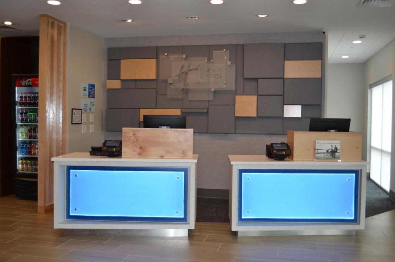 Holiday Inn Express & Suites - Charlotte Ne - University Area By Ihg Extérieur photo