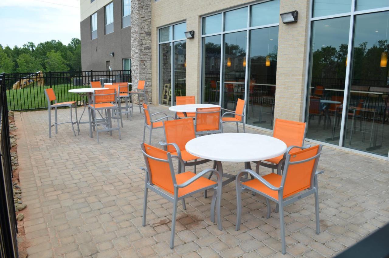 Holiday Inn Express & Suites - Charlotte Ne - University Area By Ihg Extérieur photo