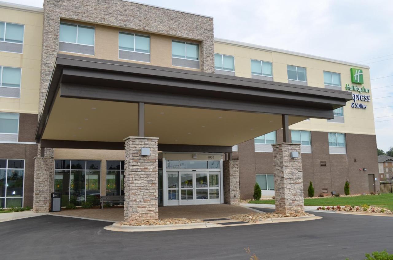 Holiday Inn Express & Suites - Charlotte Ne - University Area By Ihg Extérieur photo
