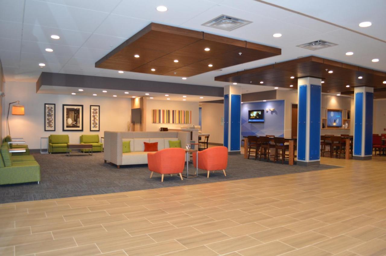 Holiday Inn Express & Suites - Charlotte Ne - University Area By Ihg Extérieur photo
